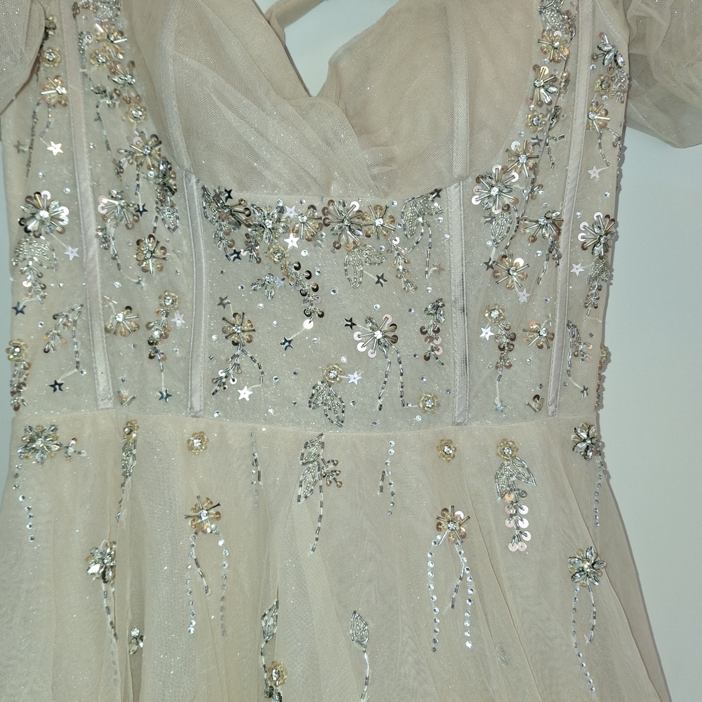 Elegant Sequin Embellished Prom Dress